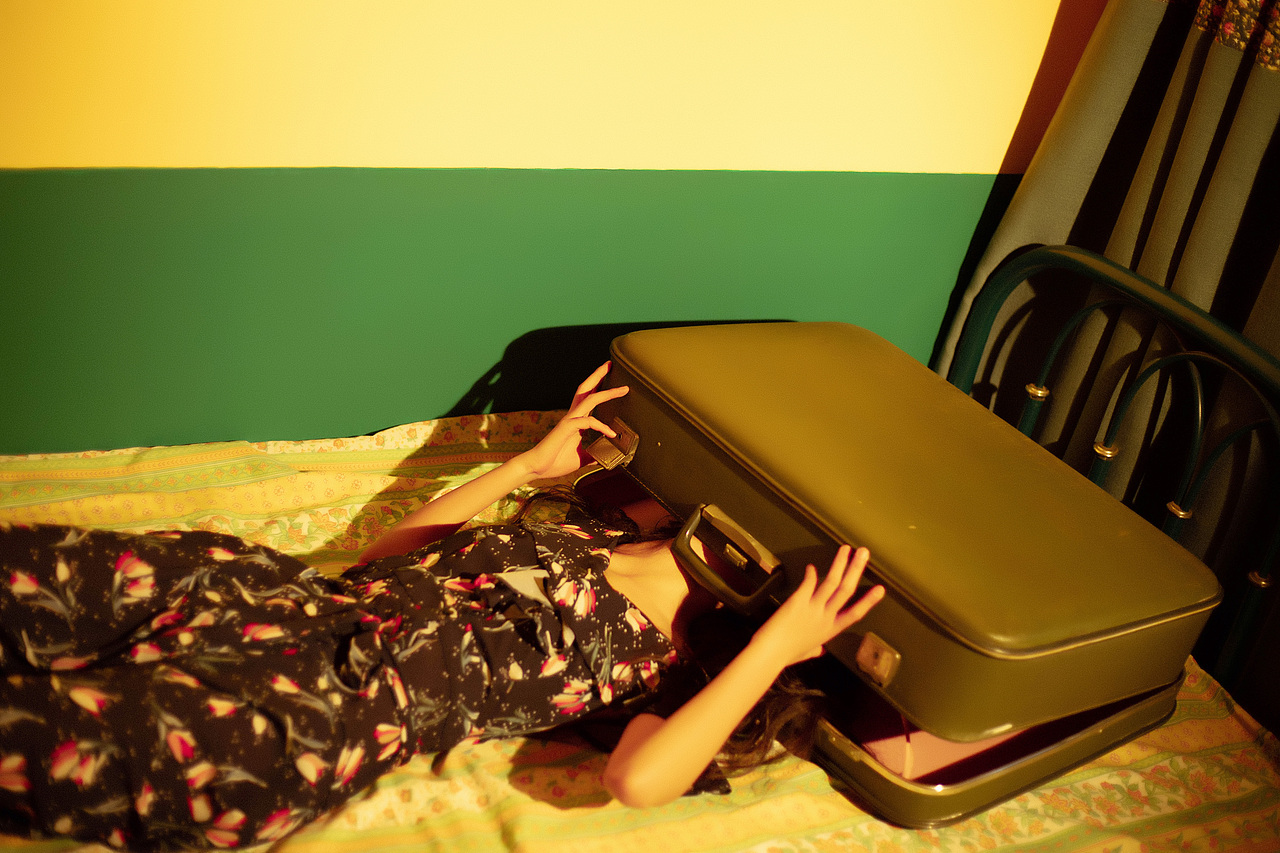 《谣言》|摄影|人像摄影|人像摄影师阿夏_原创作品-站酷zcool