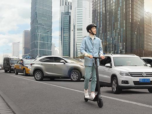 Ninebot 滑板车平面广告