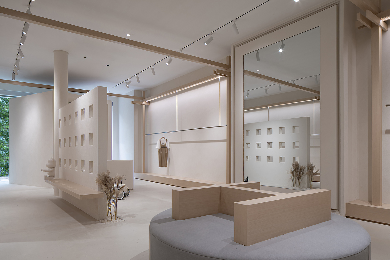 《几盒》-儿童服装零售空间