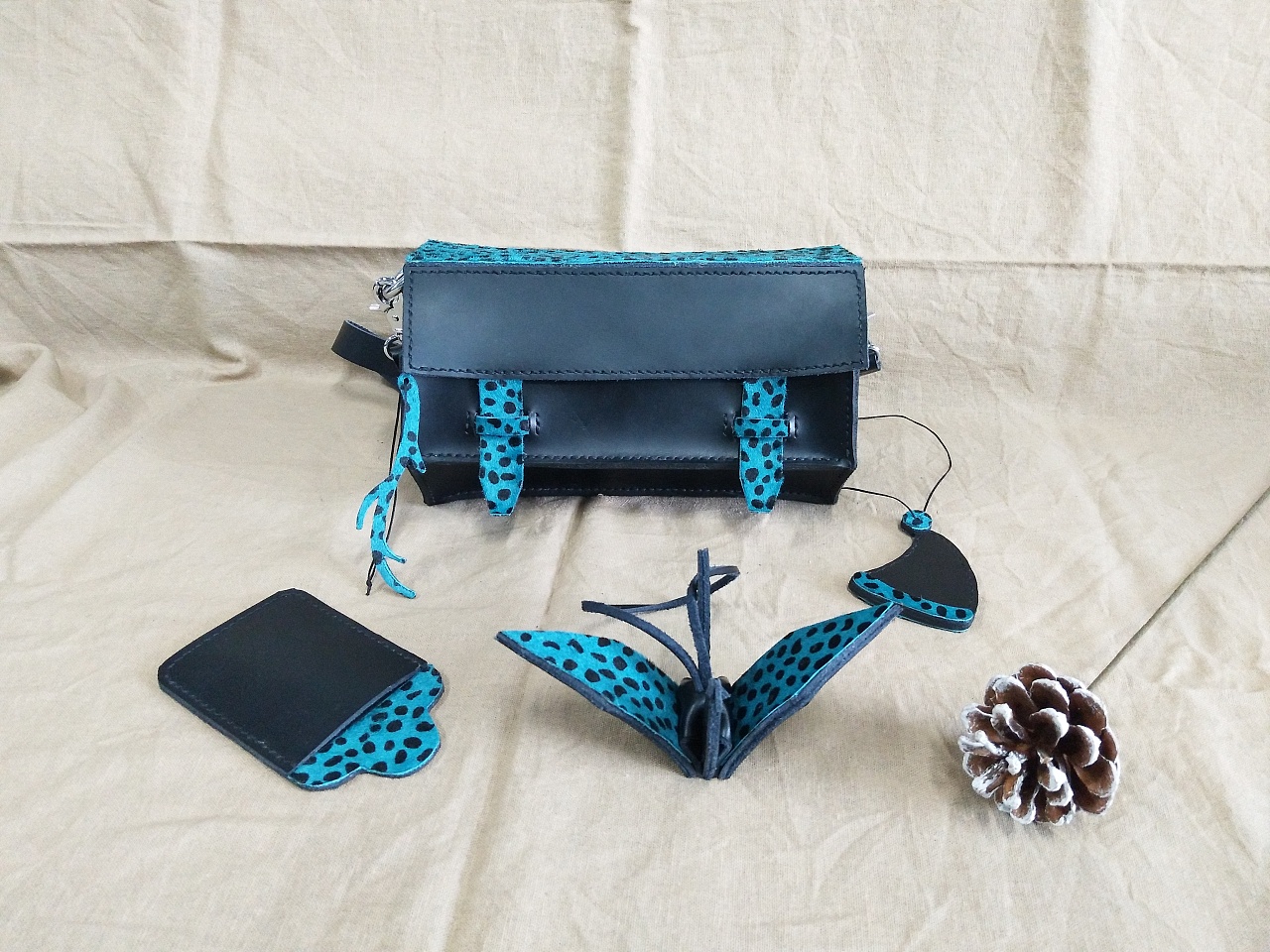 纯手工皮具,创意设计!