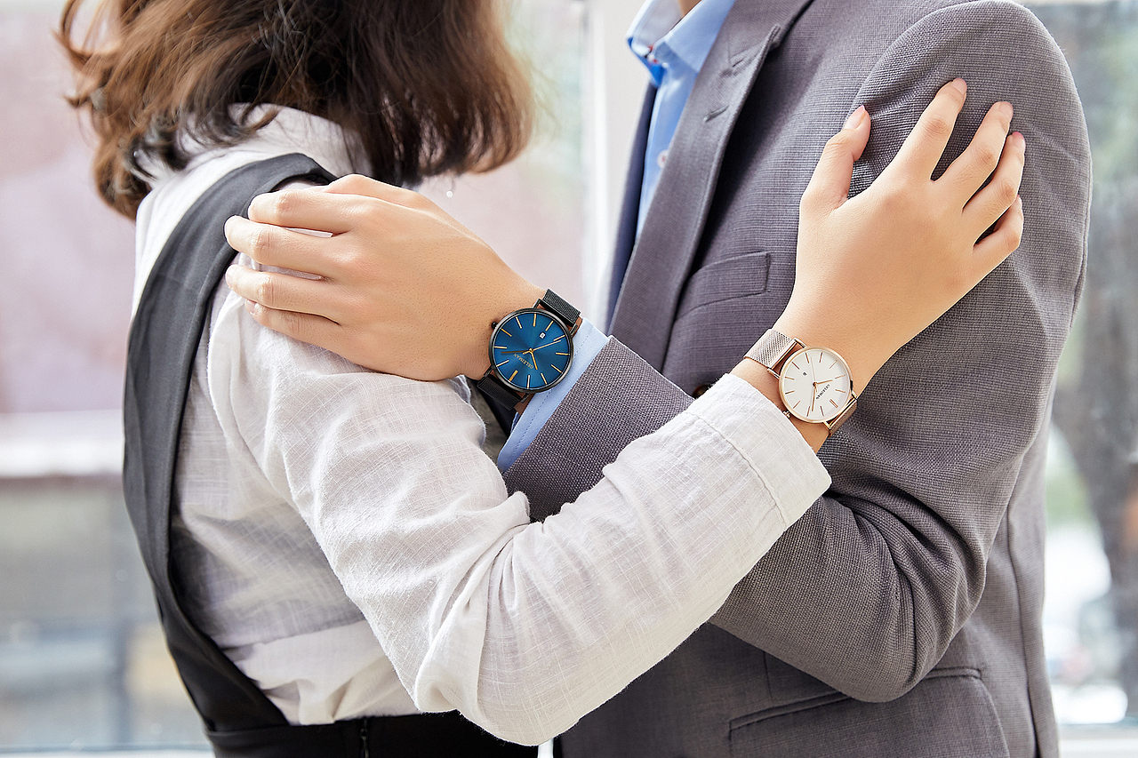 手表上手拍摄2模特组合手摸拍摄（图ZMjQ1NTAzNjA4） - 产品摄影 - 站酷设计师63号原创素材 - 站酷ZCOOL