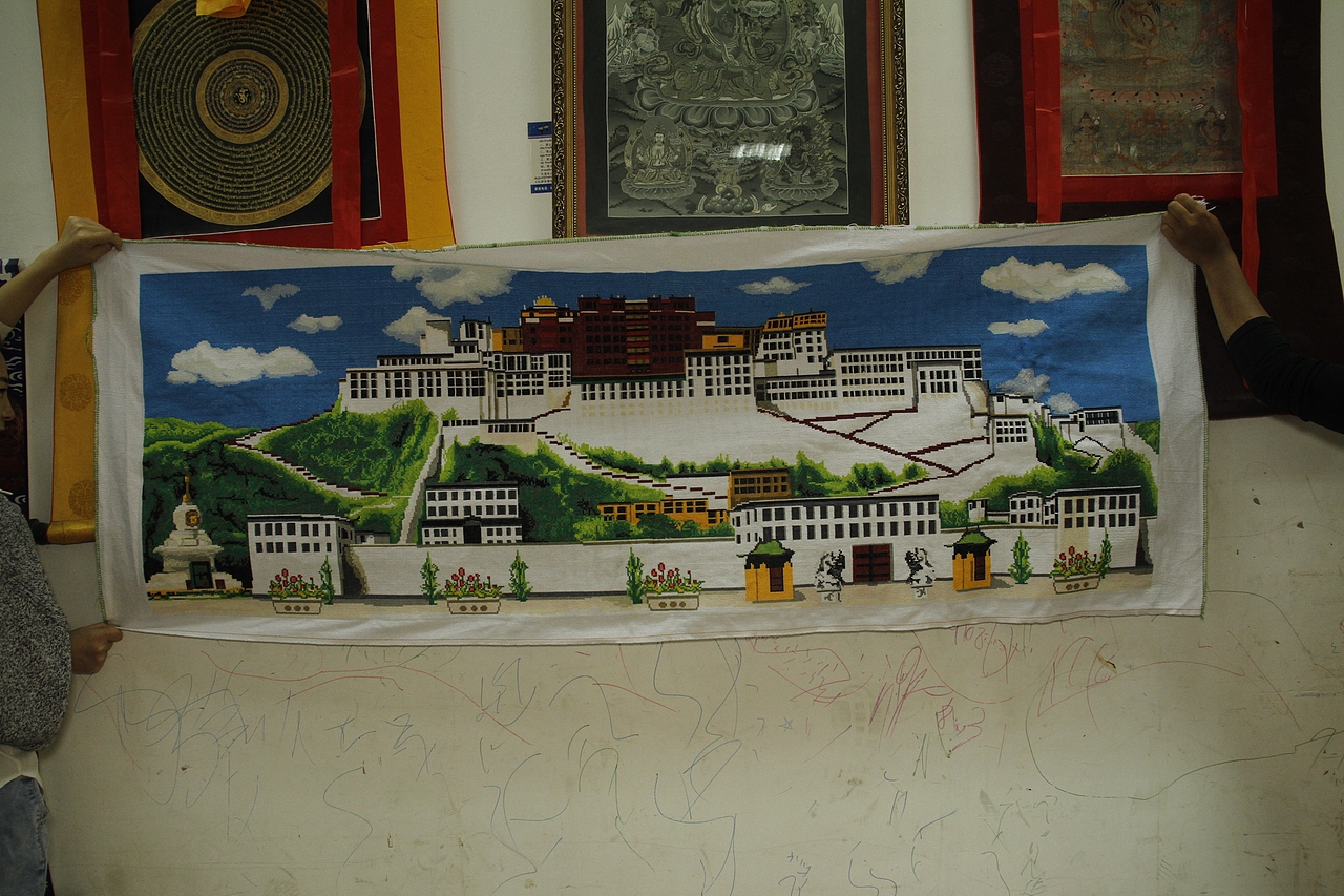 手工传统刺绣十字绣布达拉宫长卷宏伟建筑装饰艺术