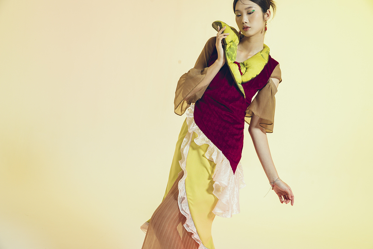 服装设计毕业设计拍摄 国风莲蓬4