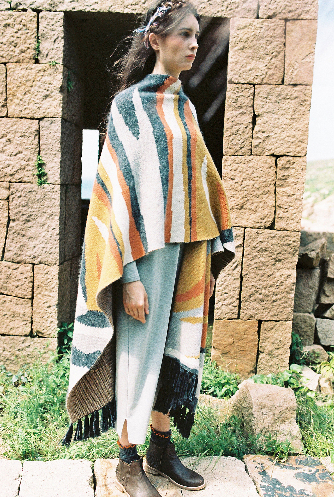 "Juvenile Worry"(日係雑誌)（图ZMzAxOTU2NTY=） - 人像摄影 - 站酷设计师发耳朵陶子原创素材 - 站酷ZCOOL