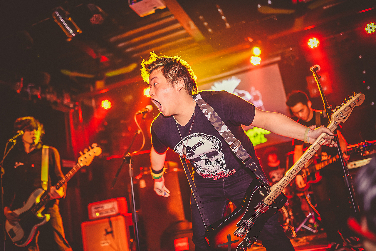 2015广州部分摇滚现场掠影@SD Livehouse（图ZMzU2MjQxMDg=） - 人像摄影 - 站酷设计师凹凸蜀黍原创素材 - 站酷ZCOOL