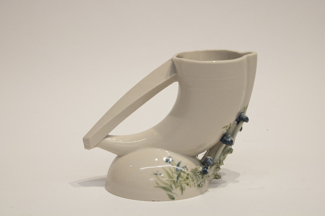 一组陶瓷容器·2021