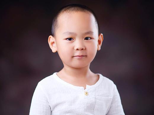 跆拳道男朋友的学生手绘画像（个人主页-ZMjQ3MjgxNjg=） - 绘画 - 站酷设计师小不懂的设计原创素材 - 站酷ZCOOL