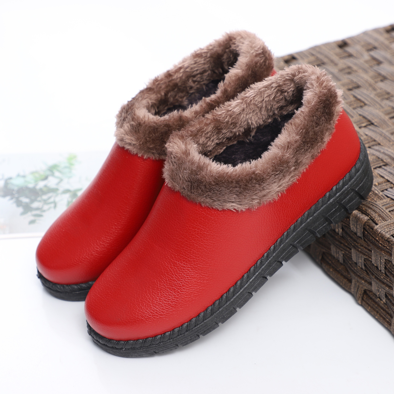 静物保暖鞋拍摄（图ZMjc0NzI0MDYw） - 产品摄影 - 站酷设计师奥莱希设计原创素材 - 站酷ZCOOL