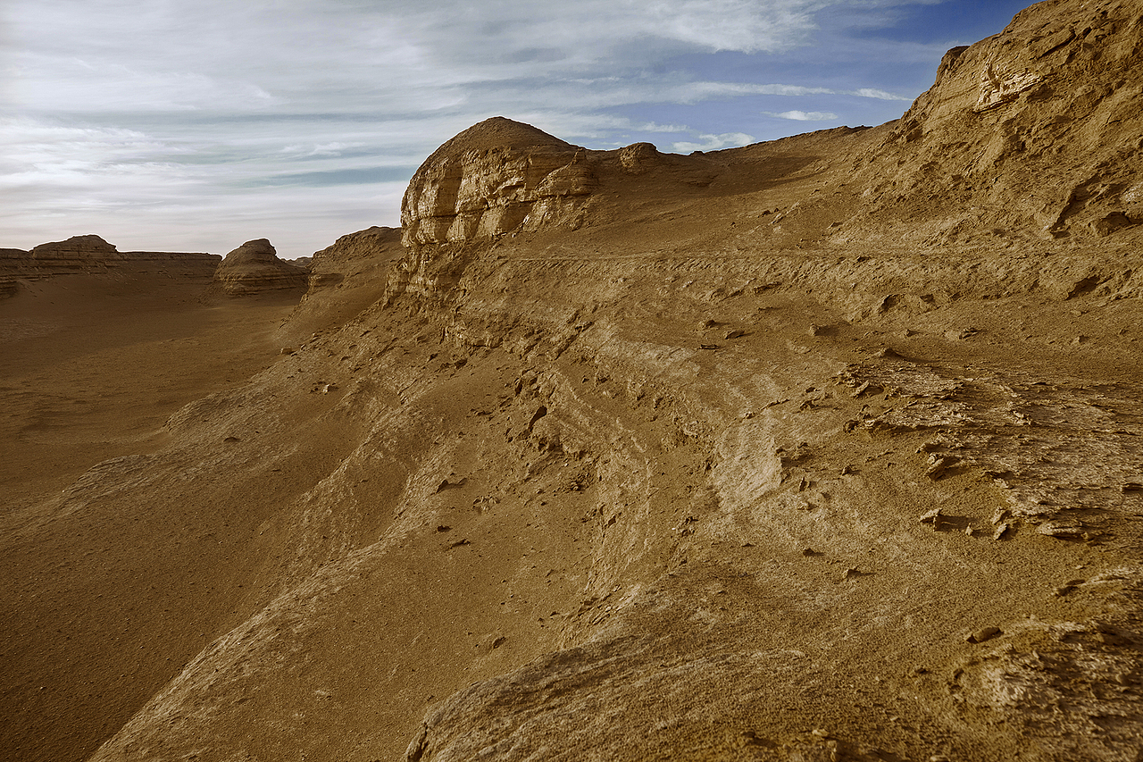 青海魔鬼城-大漠荒沙（图ZOTcxNzc4NjA=） - 人文/纪实摄影 - 站酷设计师莞尔ERXIAO原创素材 - 站酷ZCOOL