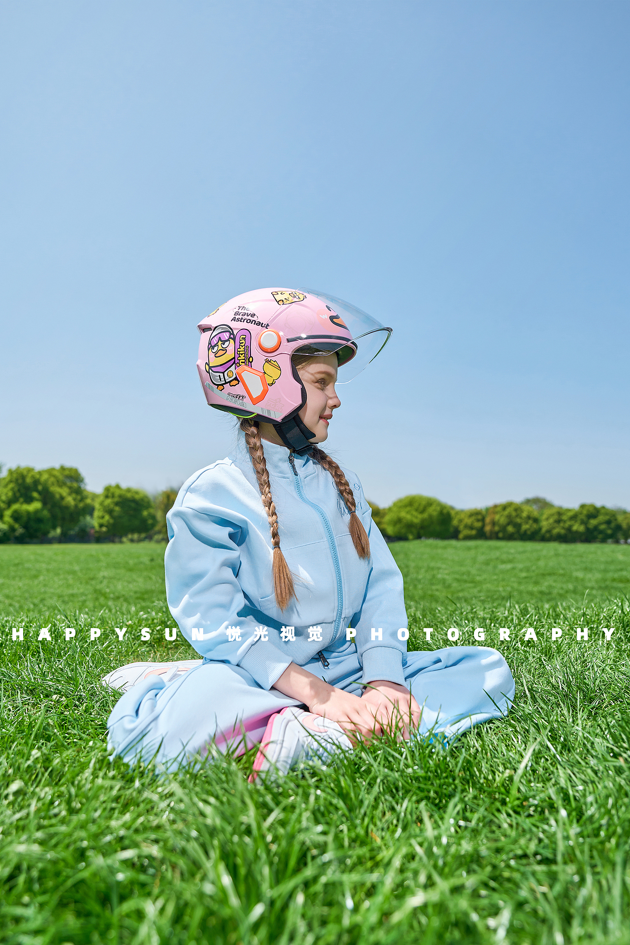 纽维儿童头盔▕ 电动车头盔拍摄 X HAPPYSUN（图ZMzY4MzkxNTIw） - 产品摄影 - 站酷设计师悦光视觉原创素材 - 站酷ZCOOL