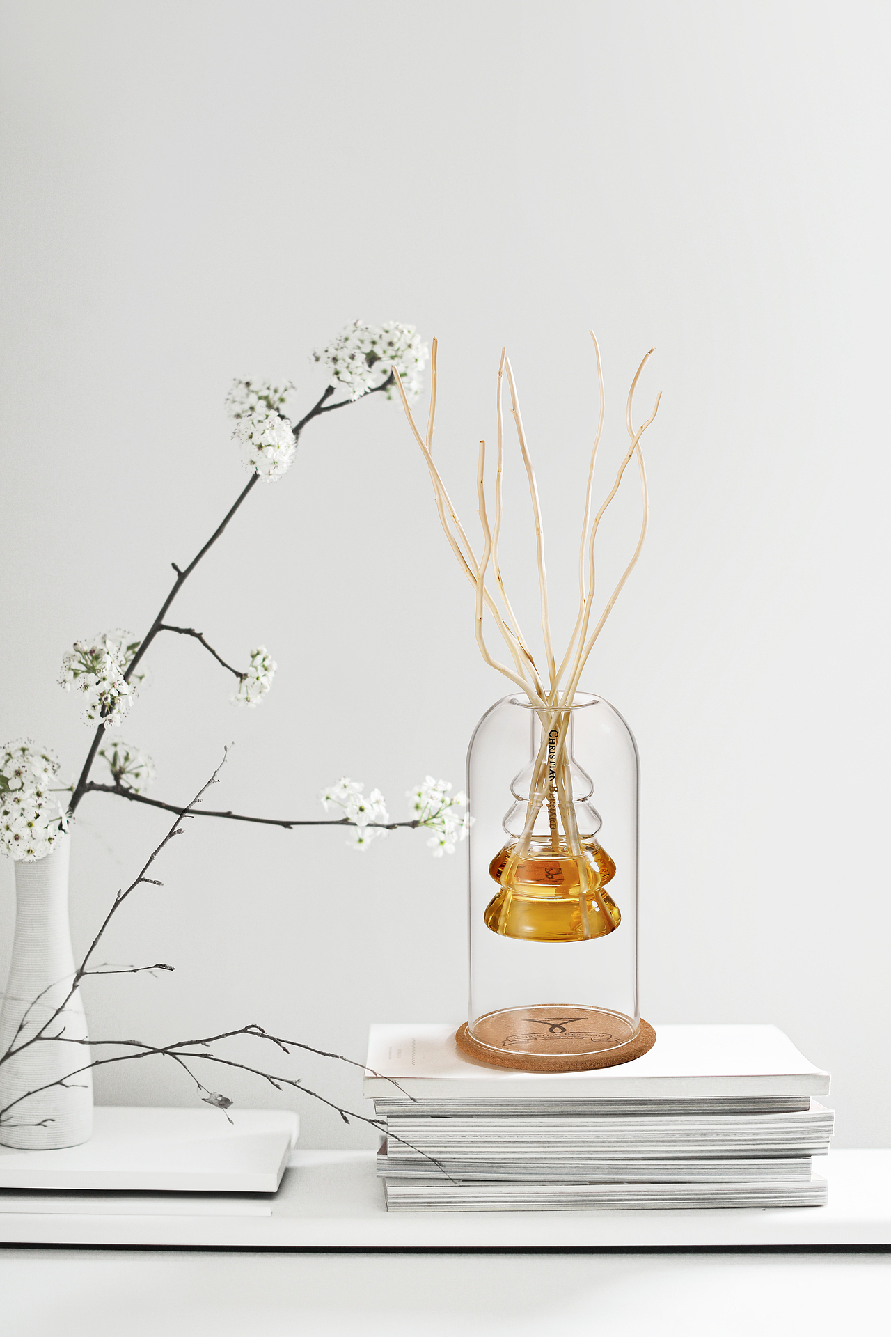 玄静——失重扩香瓶（枯山&冷月）（图ZMzExNjA0OTMy） - 品牌 - 站酷设计师赞璞生活馆原创素材 - 站酷ZCOOL