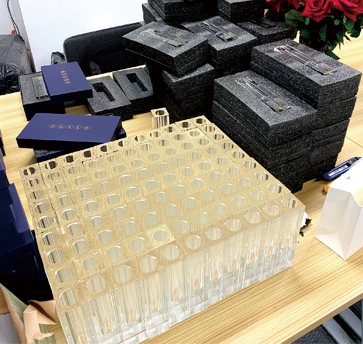 㒇×㒇 Double（图ZMjU4MDg1MDgw） - 品牌 - 站酷设计师在宇宙上的小绿人原创素材 - 站酷ZCOOL