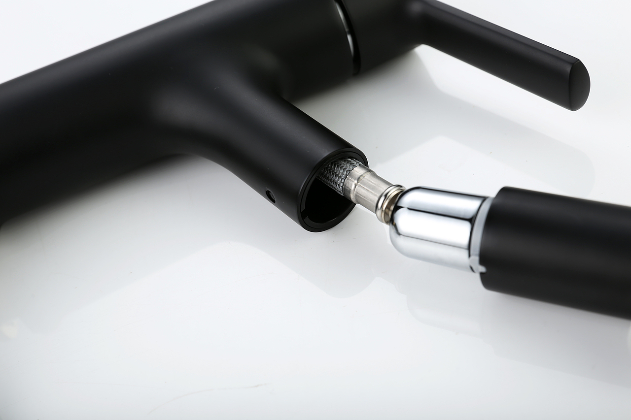 一组简约抽拉多功能面盆龙头,淘宝细节,效果图