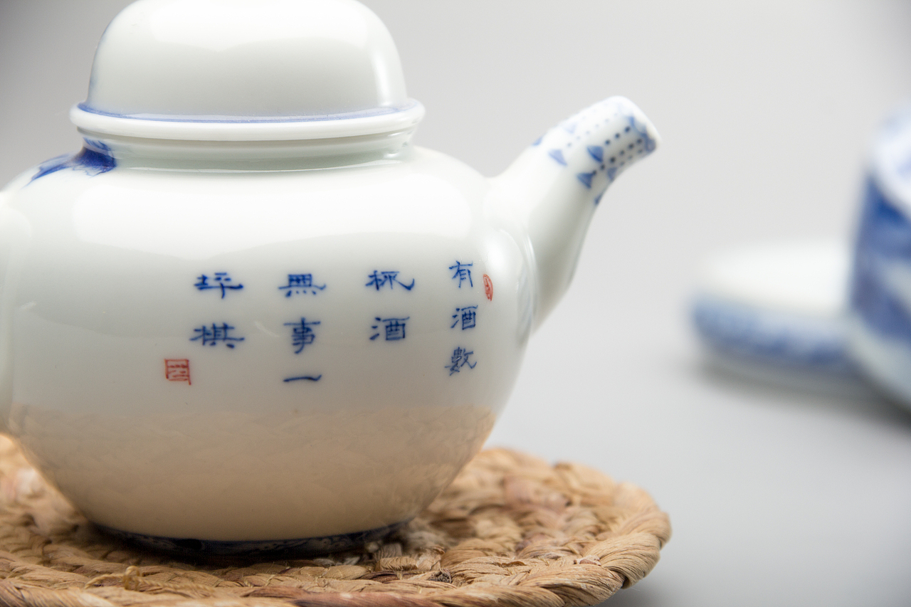 青花手绘盖碗，手工壶（图ZMTM3MjA0OTQ4） - 产品摄影 - 站酷设计师快使用双截棍原创素材 - 站酷ZCOOL