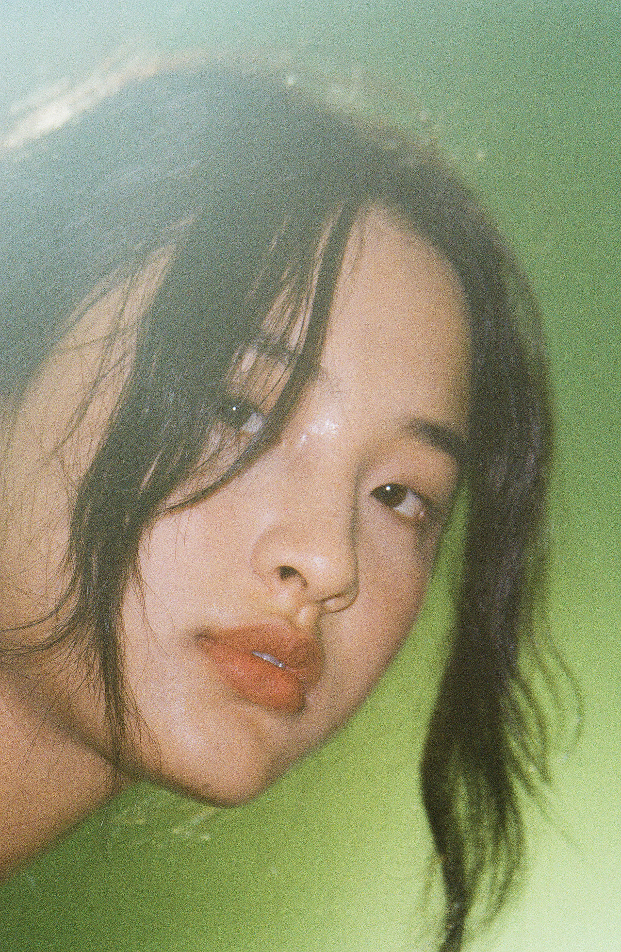 雨巷（圖ZMjcwNTM0NDg0） - 人像攝影 - 站酷設(shè)計師長腿老頭Art原創(chuàng)素材 - 站酷ZCOOL