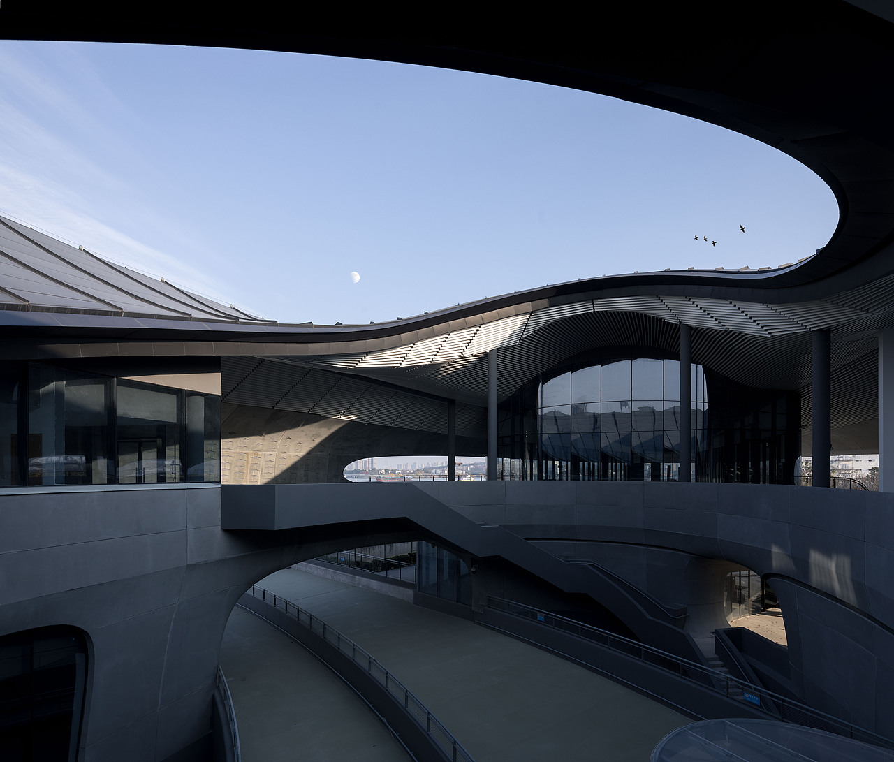 带跑道的“飞船码头”|徐汇西岸新渡口—游客集散中心