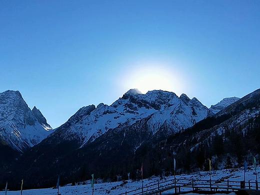 四姑娘山——太阳落山时（个人主页-ZMzUzODMwNzY=） - 风光摄影 - 站酷设计师Elaine_Ye原创素材 - 站酷ZCOOL