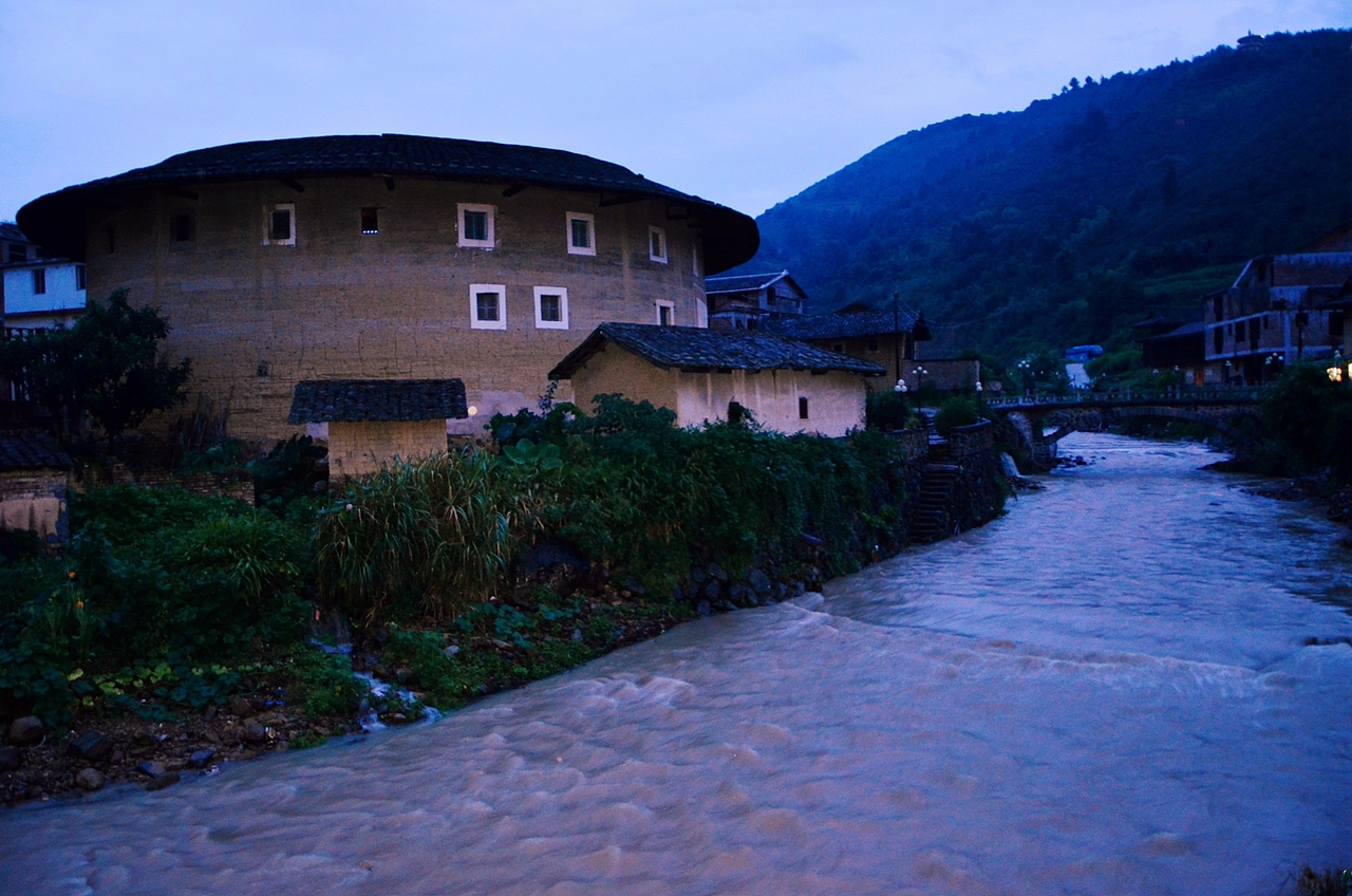 On The Way · 厦门——永定（图ZMTE1MzE3Njg=） - 风光摄影 - 站酷设计师kl525原创素材 - 站酷ZCOOL
