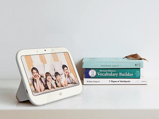 智能帶屏音箱（個(gè)人主頁(yè)-ZNDAyMTI2NDQ=） - 生活用品 - 站酷設(shè)計(jì)師允仔原創(chuàng)素材 - 站酷ZCOOL