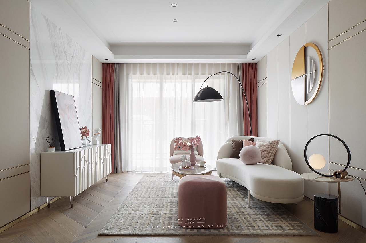 整体空间以活力粉为主调,构建出温馨时尚的空间气质,在空间规划上