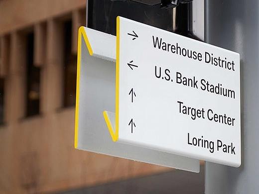 Nicollet大道导视系统设计