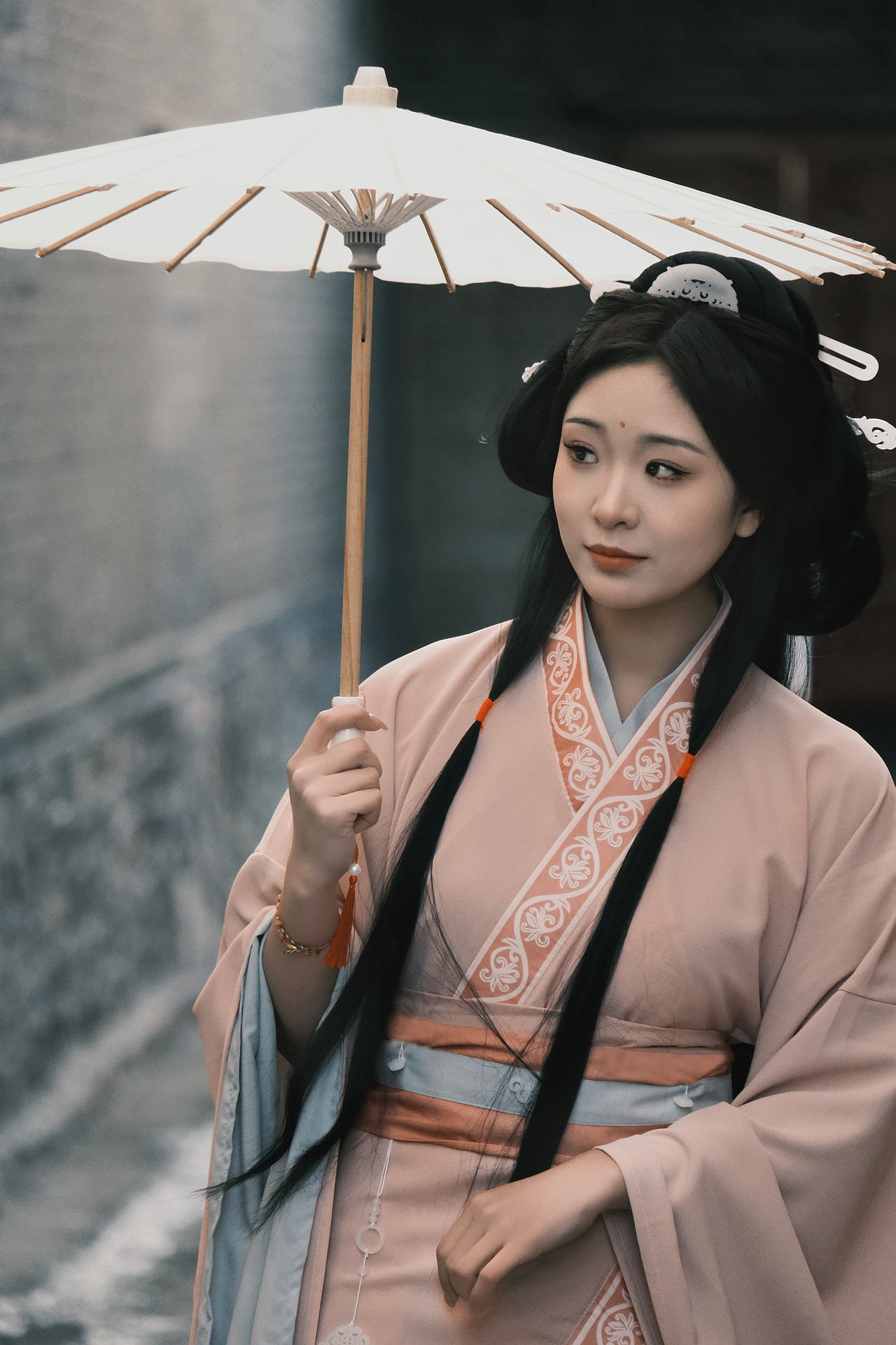 我信奉的神明只有我自己