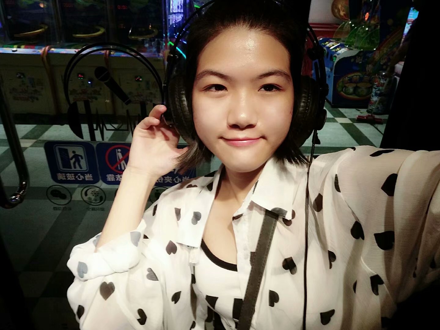 依zhi的个人主页（背景预览） - 主页背景设置 - 站酷设计师依zhi原创素材 - 站酷ZCOOL