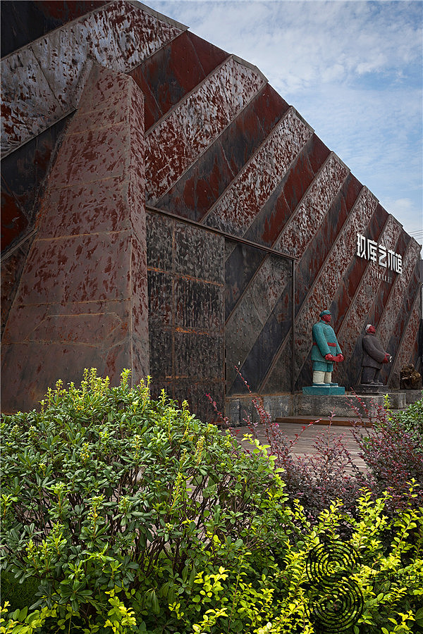 成都私享高端办公室设计—玖库艺术馆办公室装修