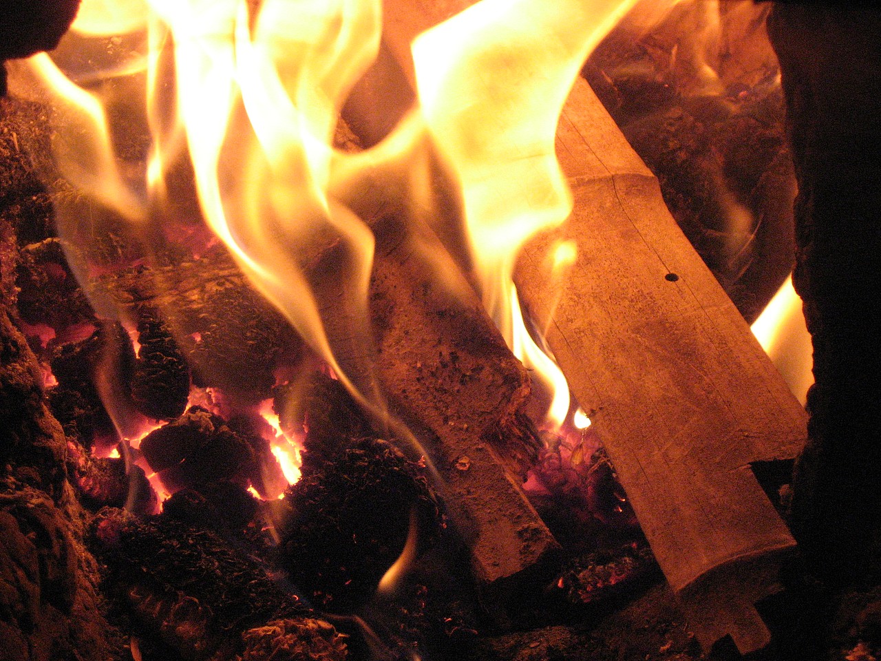 木炭火火焰火火苗
