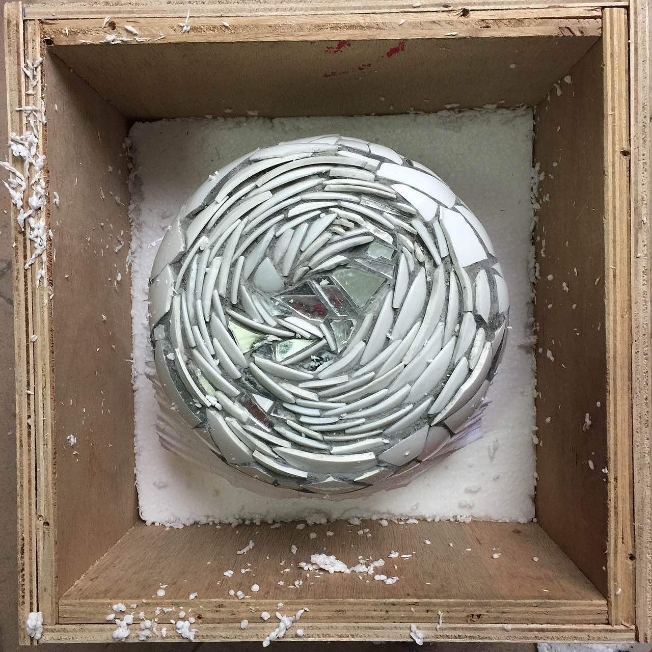 嵌瓷 《白·羽》 陈旭南异嵌瓷作品（图ZNzgwNzUzMjA=） - 雕塑 - 站酷设计师陈旭南原创素材 - 站酷ZCOOL