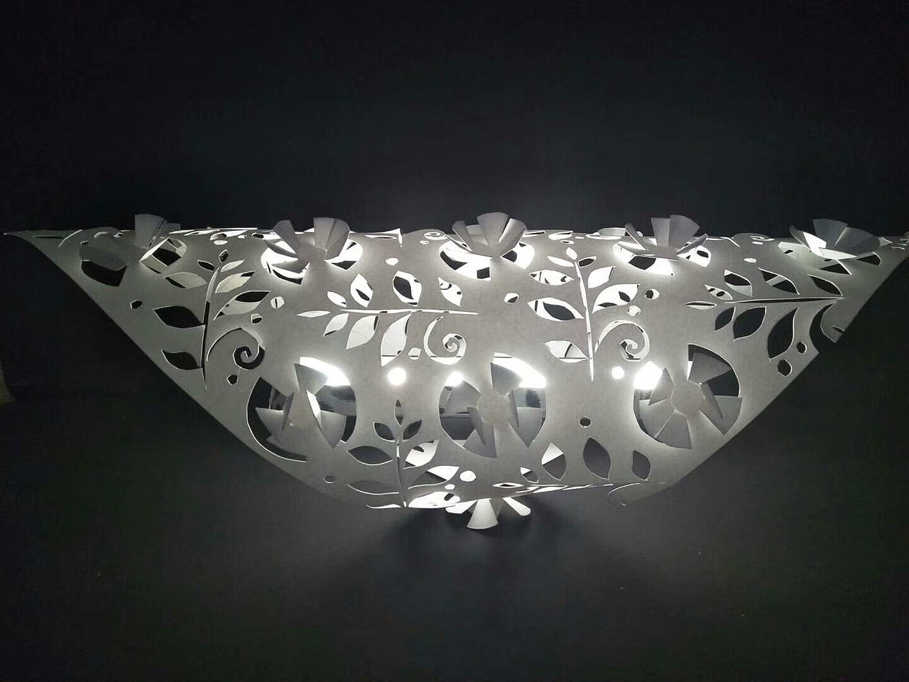 简易纸雕与灯光