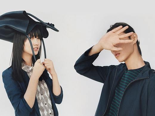 简约时尚品牌故事页面