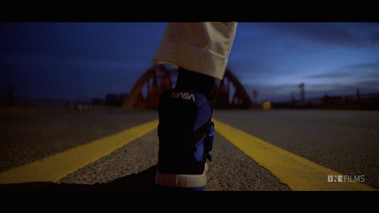 鞋子拍摄✖️视频｜NASA联名COZY运动鞋✖️加号（图ZMjc5OTM4NDMy） - 产品摄影 - 站酷设计师加号视觉供应商原创素材 - 站酷ZCOOL