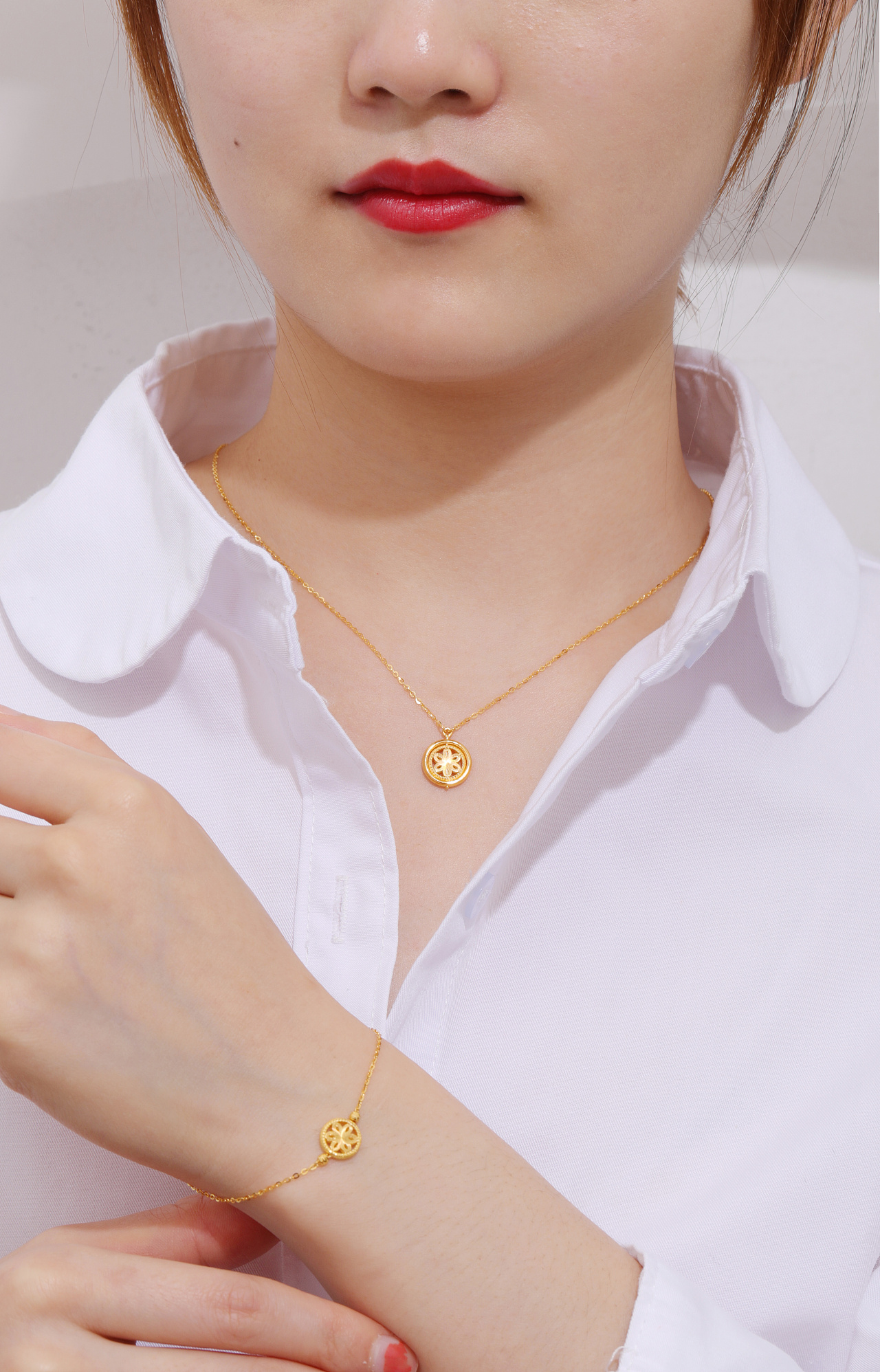 5g黄金套链手链佩戴图