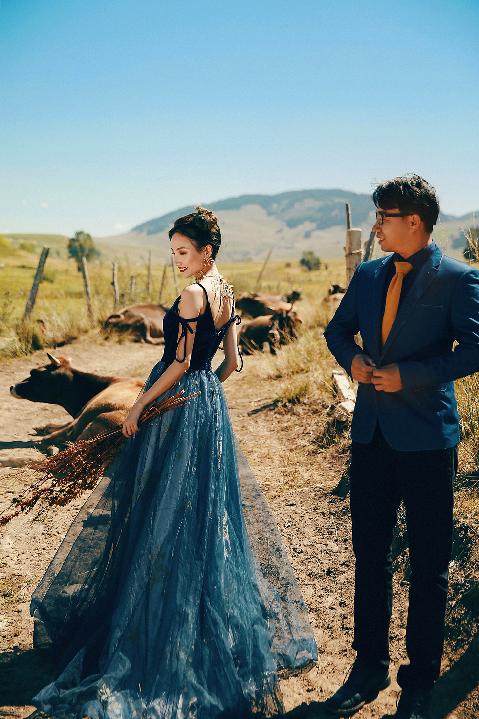 新疆四仟纪喀拉峻草原旅拍婚纱照作品分享