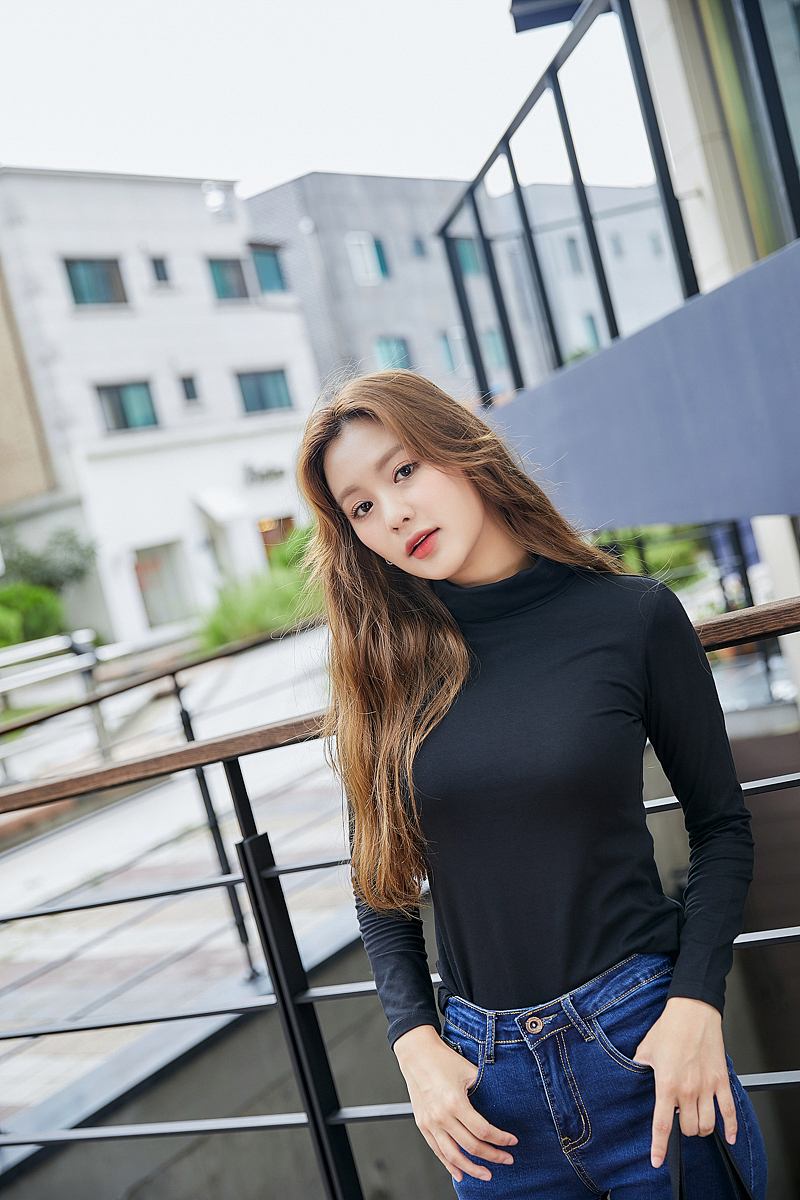 女装韩国模特外景拍摄