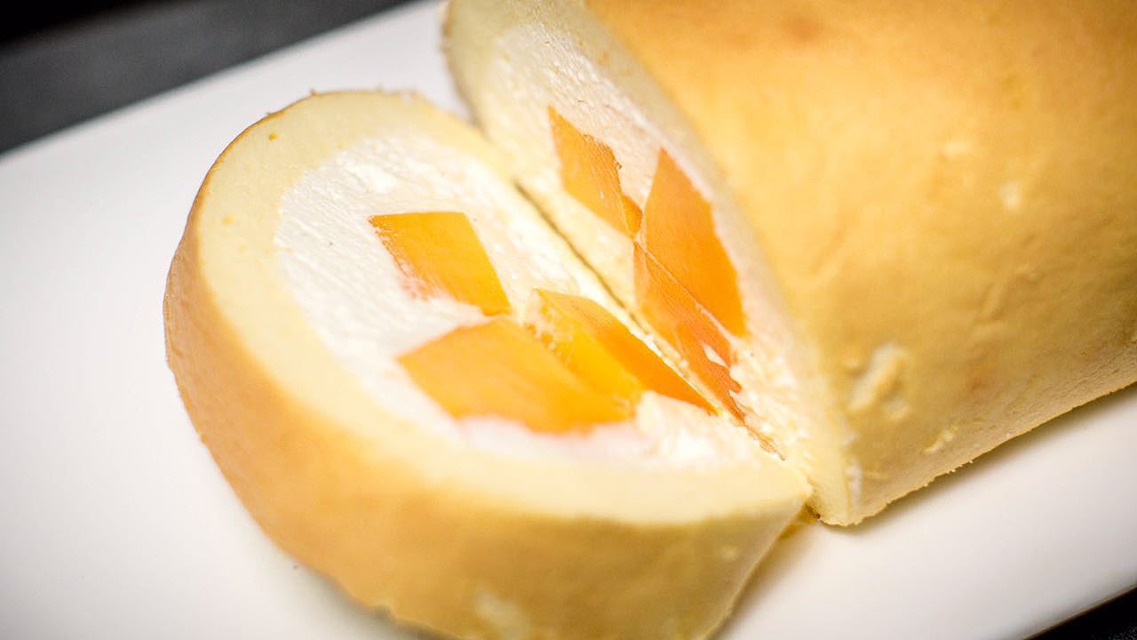 Stephy's Pâtisserie——酸奶重芝士&浮云卷（图ZODA5MzI2OTY=） - 产品摄影 - 站酷设计师3032原创素材 - 站酷ZCOOL