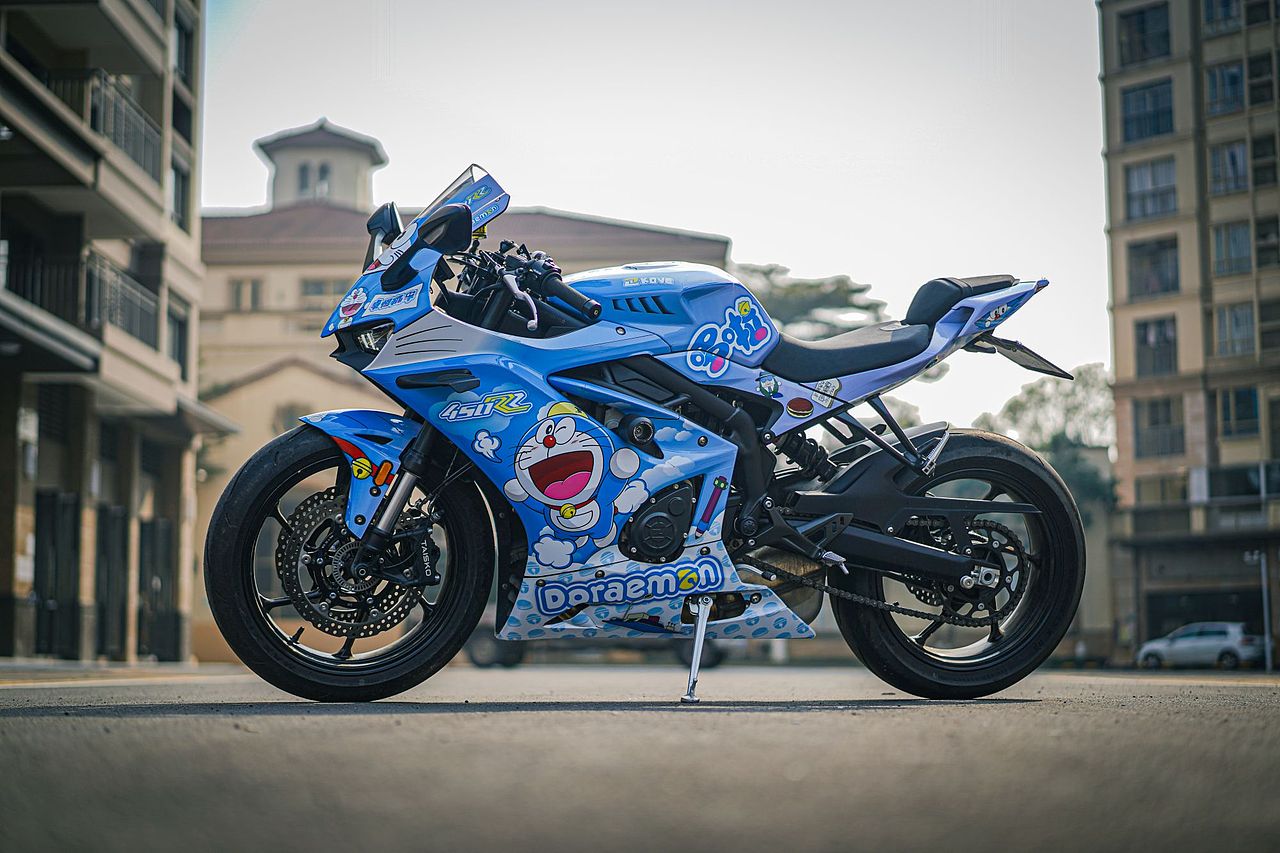 凯越机车450RR哆啦A梦定制涂装案例分享