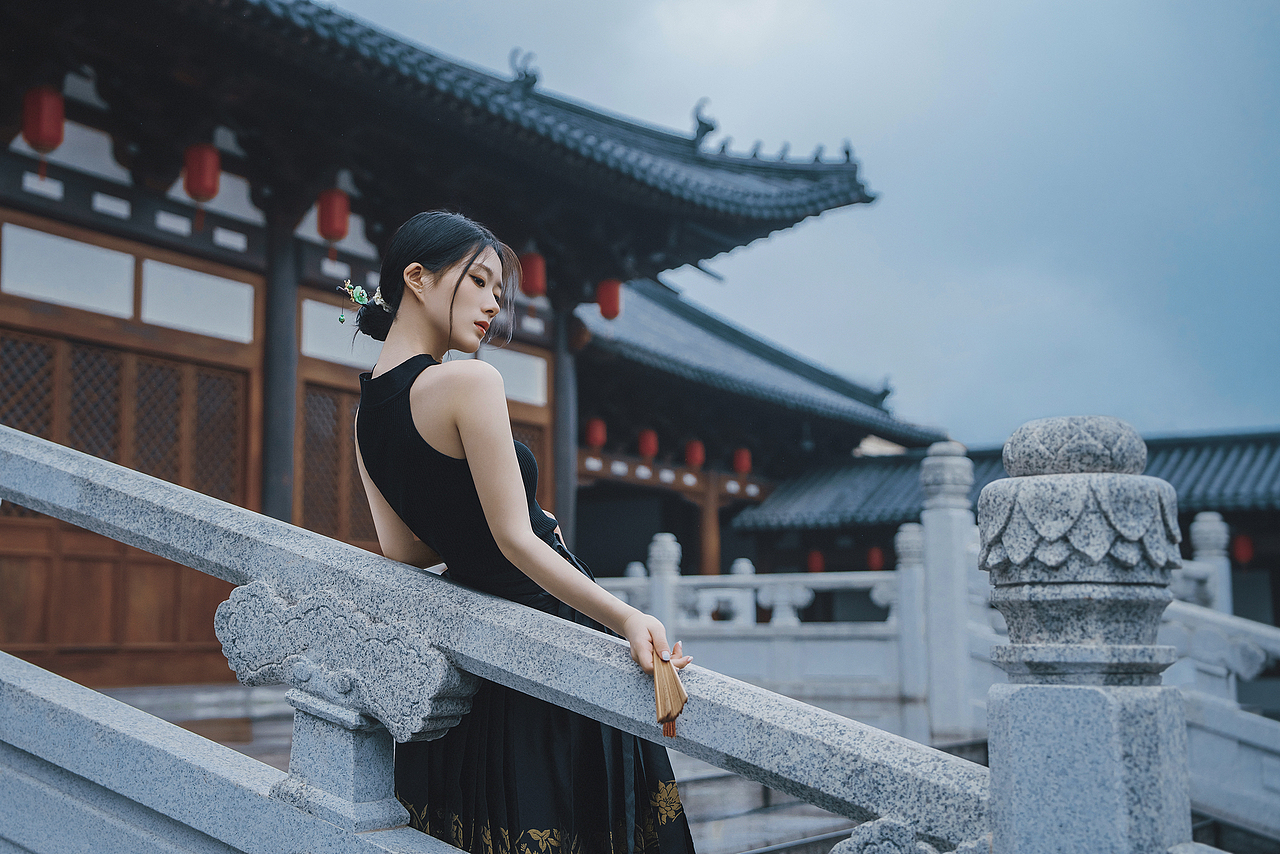我于窗中窥伤鹤，恰如仰头见春台（图ZMzcwOTMwODUy） - 人像摄影 - 站酷设计师晓驷原创素材 - 站酷ZCOOL
