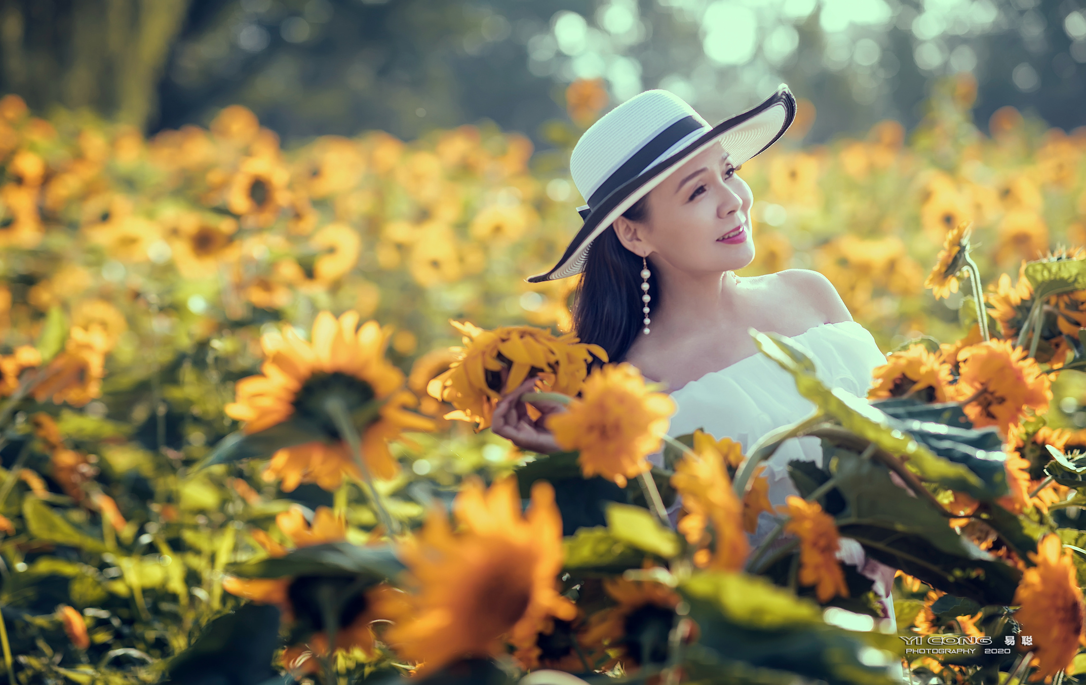 向日葵|摄影|人像|易聪 - 原创作品 - 站酷 (zcool)
