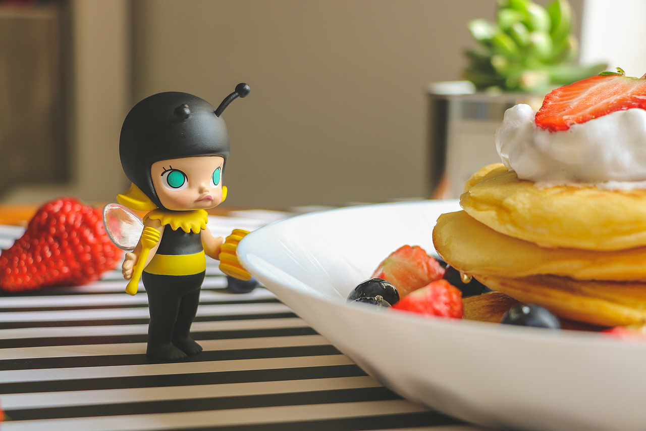 草莓松饼&香蕉松饼（图ZMTU3NTE1NjI0） - 产品摄影 - 站酷设计师McLaren_GT3原创素材 - 站酷ZCOOL