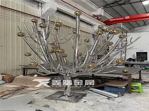 商场展示区景观不锈钢摆件 镜面不锈钢树枝与圆环雕塑