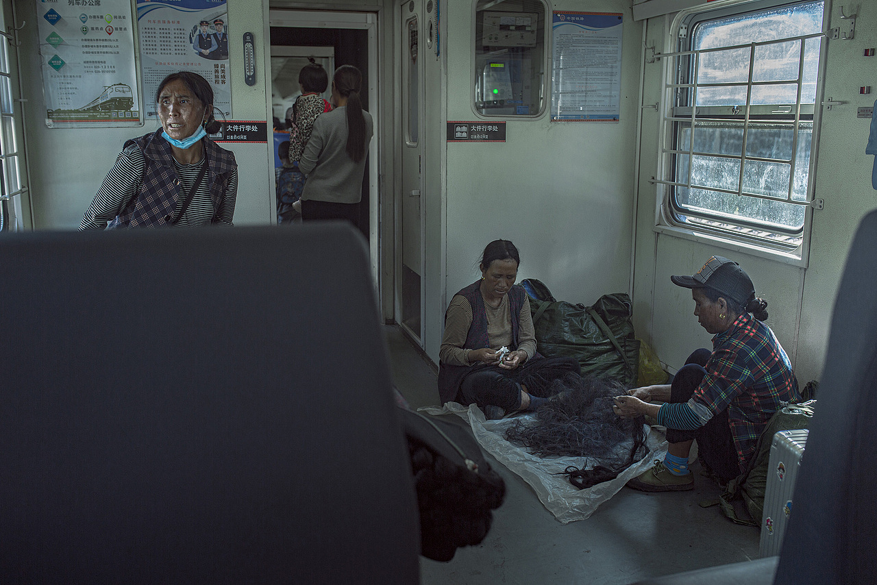 慢火车上的故事