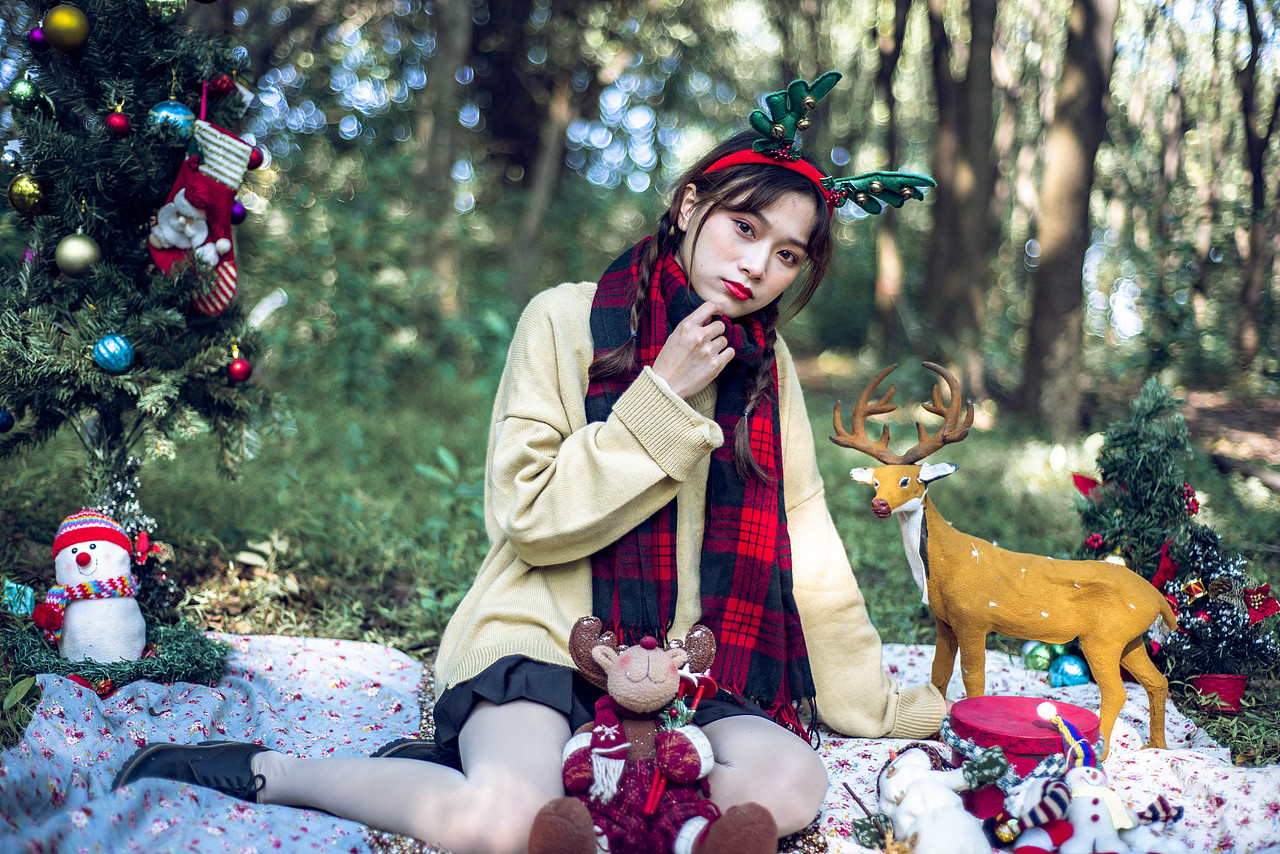 圣诞节森林主题圣诞麋鹿少女
