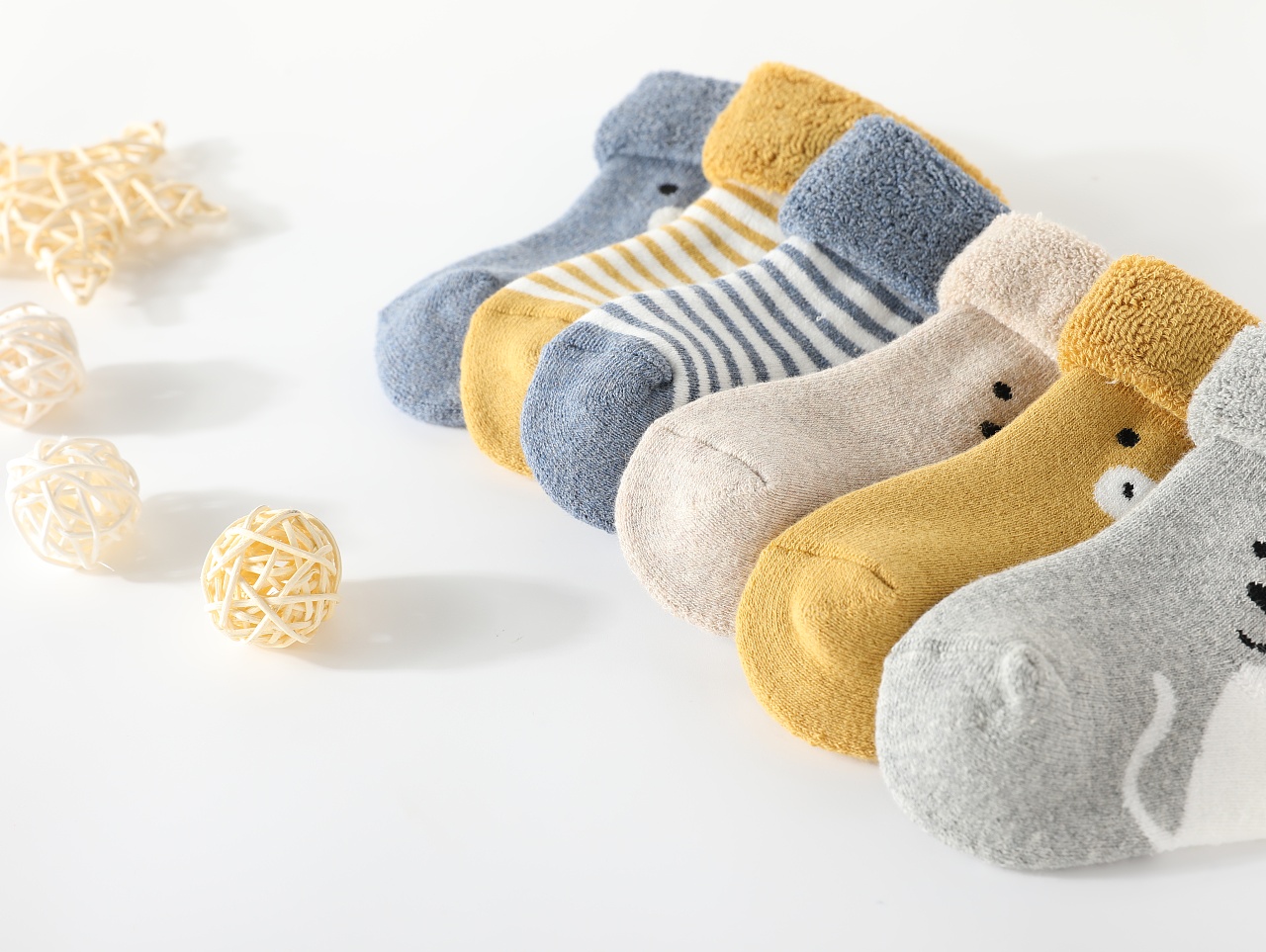 袜子静物场景|摄影|产品摄影|拿相机的厨子 - 原创作品 - 站酷 (zcool