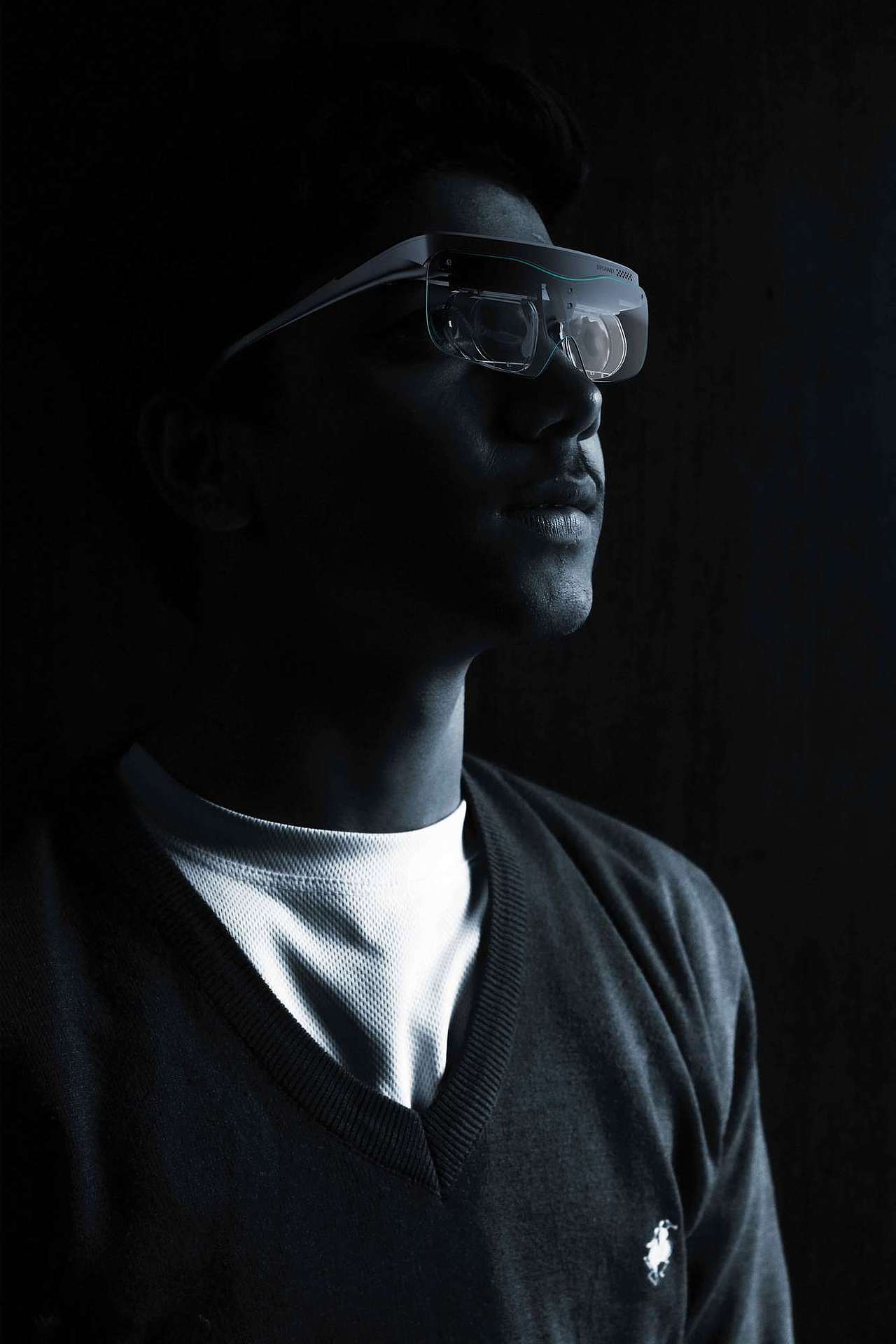 鹰视菲诺-近视缓解眼镜