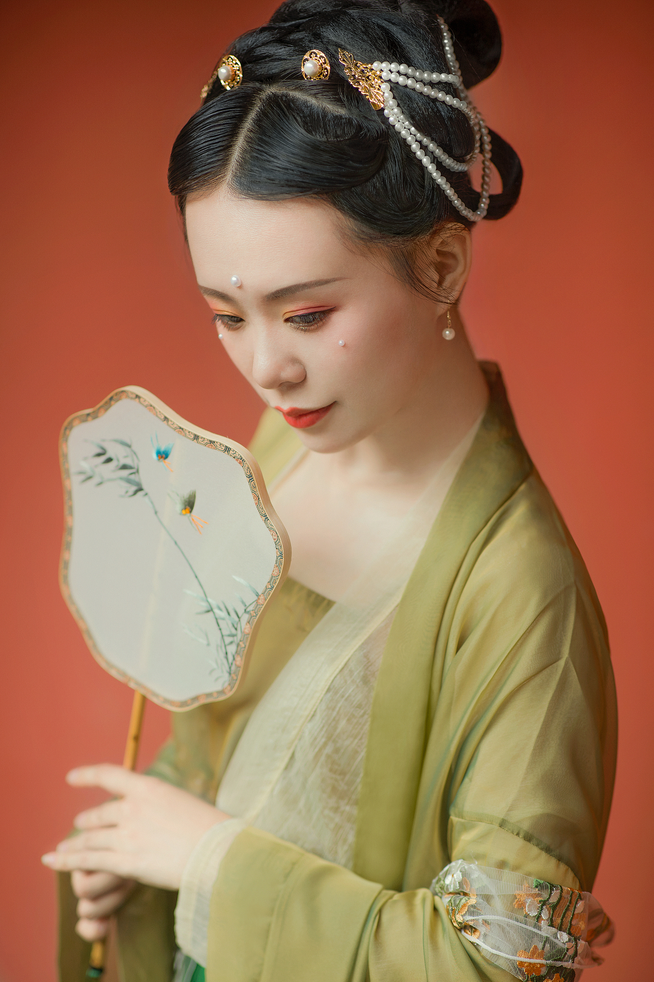 古风拍摄宫墙柳