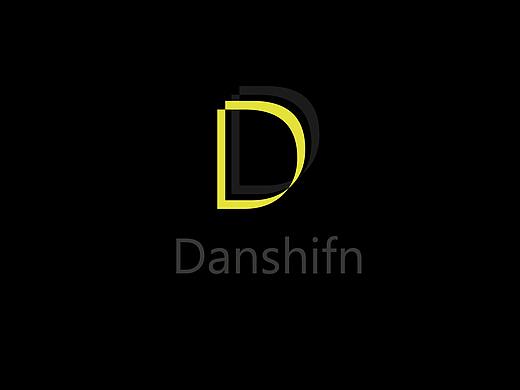 D字logo