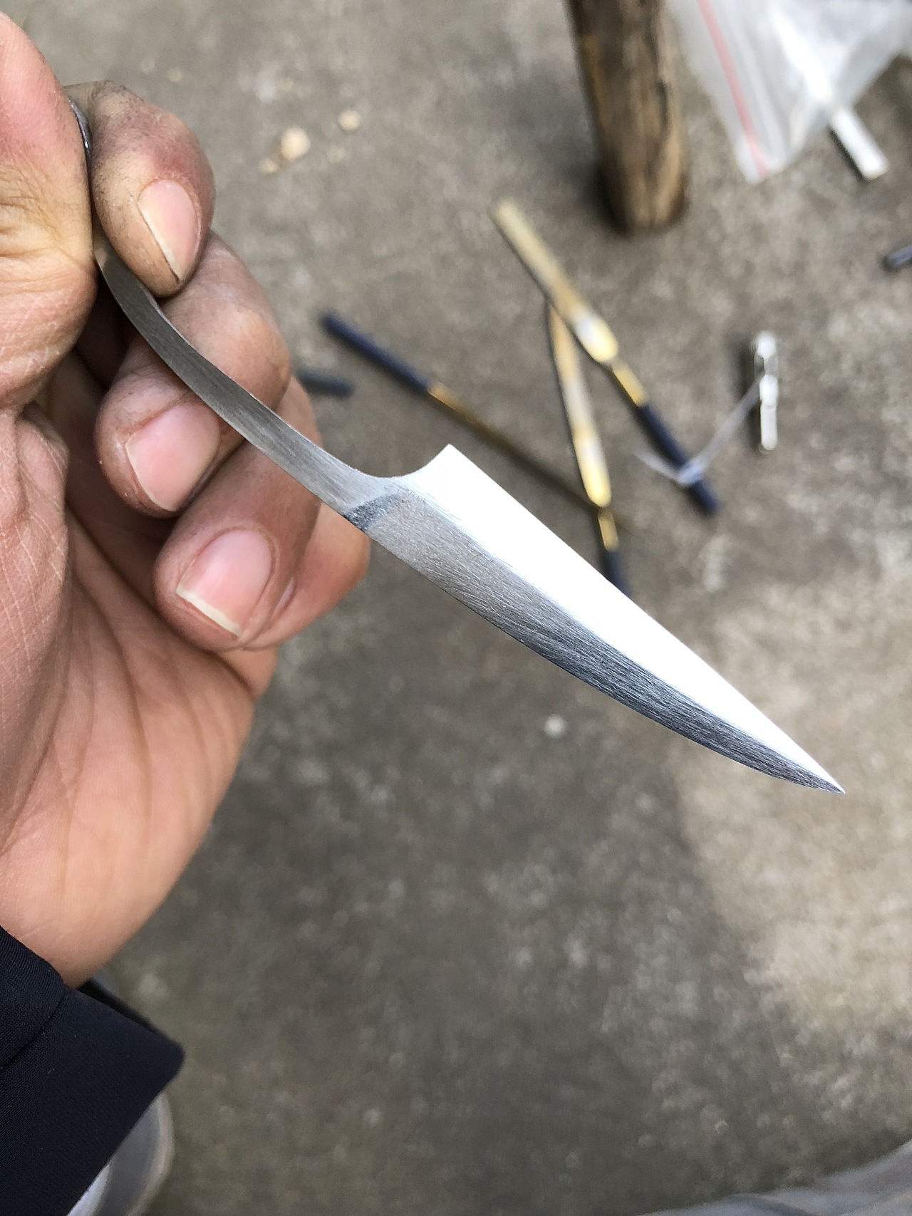 小刀,带皮鞘,柄缠牛皮