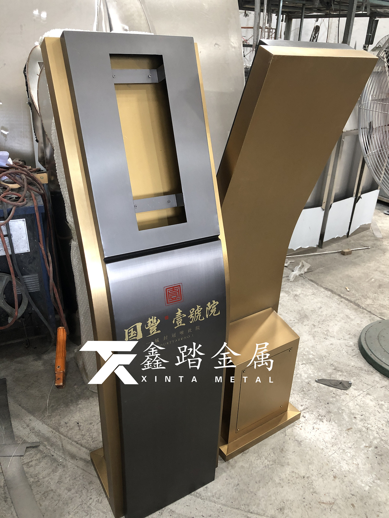 单门小区人脸识别门口机立柱、可视门禁机不锈钢立柱